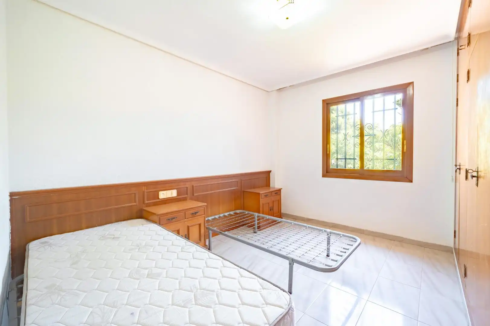 Dormitori de Casa o xalet en venda en Benicasim / Benicàssim amb Balcó i Piscina comunitària
