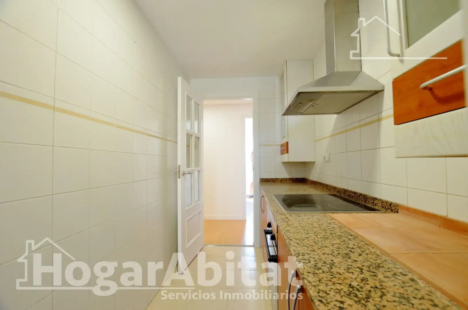 Kitchen of Flat for sale in Gandia  with Parquet flooring and Balcony