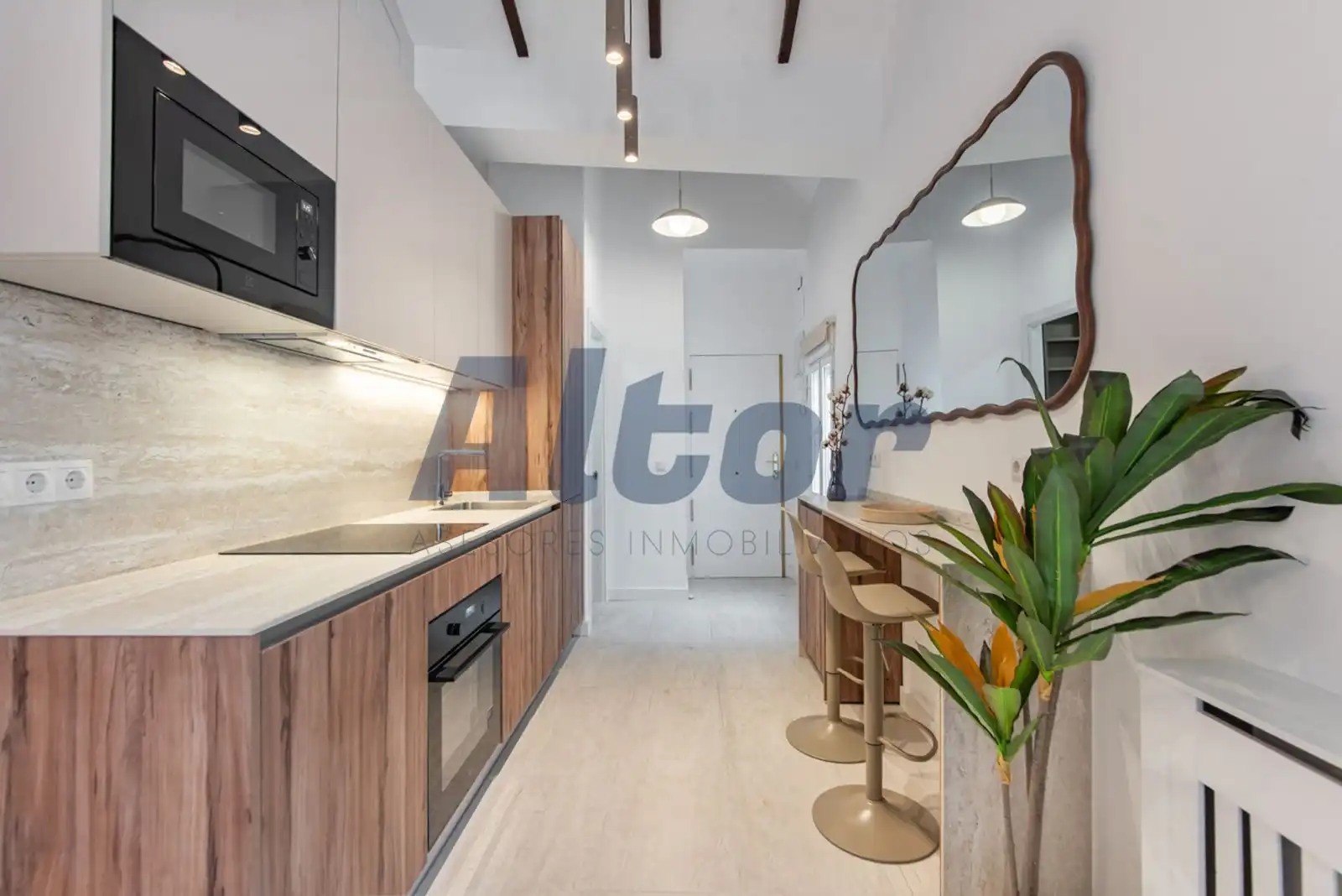 Attic for sale in GENERAL PERÓN, Cuatro Caminos - Azca