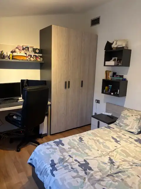Dormitori de Casa adosada en venda en Mataró amb Aire condicionat, Calefacció i Jardí privat
