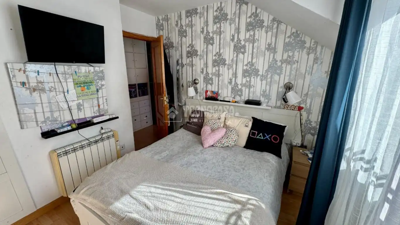 Bedroom of Flat for sale in Alpedrete  with Heating, Storage room and Balcony