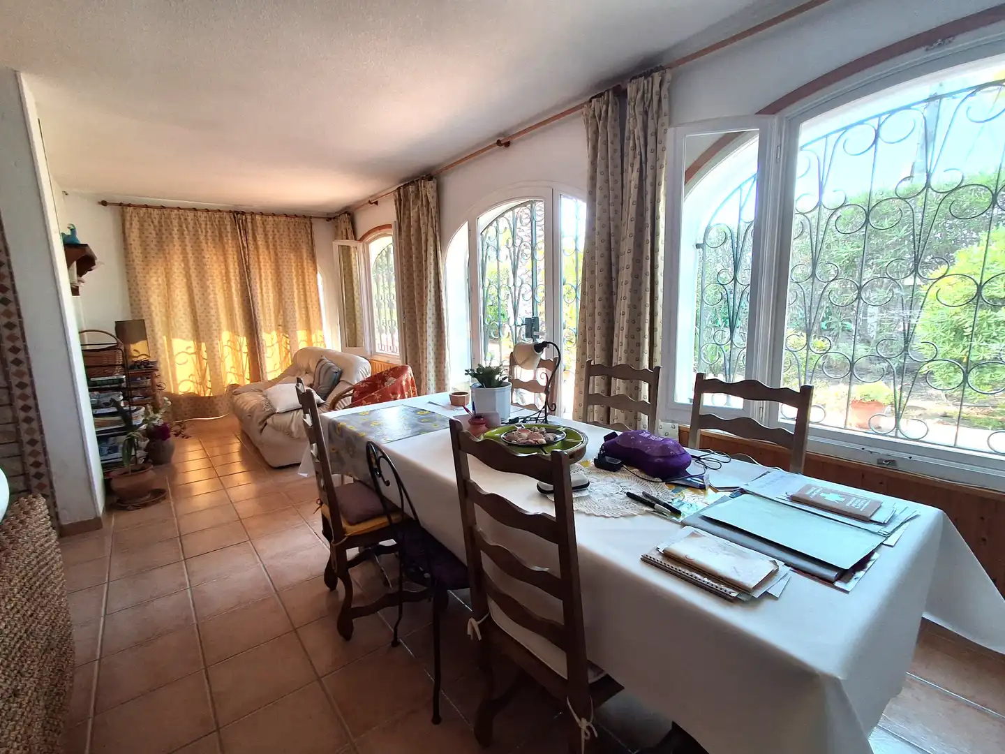 Menjador de Casa o xalet en venda en Mont-roig del Camp amb Aire condicionat, Jardí privat i Terrassa