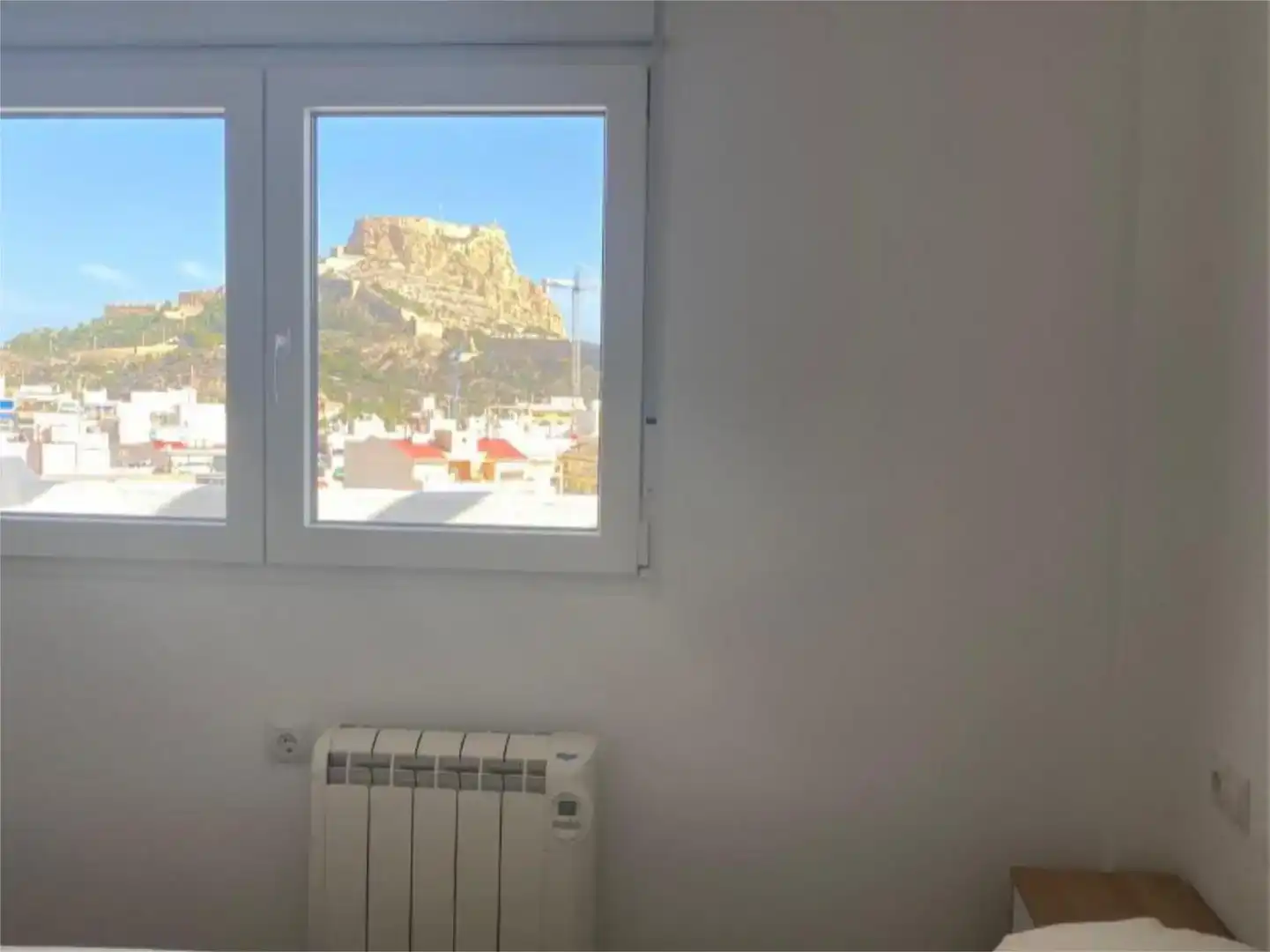 Schlafzimmer von Wohnung zur Miete in Alicante / Alacant mit Klimaanlage