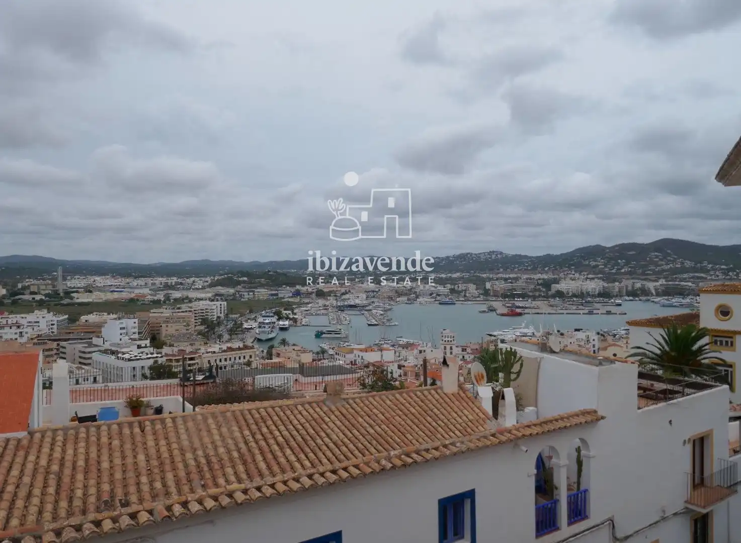 Houses for sale in Eivissa  with Furnished