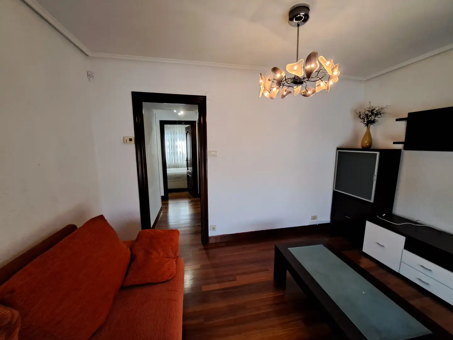 Sala de estar de Piso en venta en Portugalete con Calefacción, Parquet y Amueblado