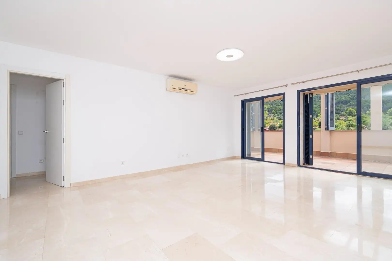 Sala d'estar de Pis en venda en Andratx amb Calefacció, Jardí privat i Terrassa