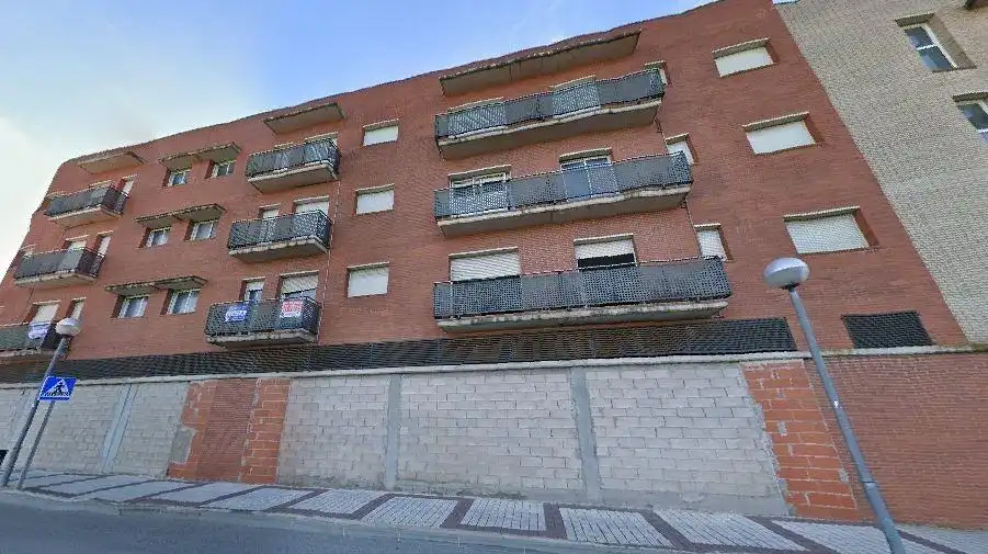 Vista exterior de Pis en venda en L'Aldea