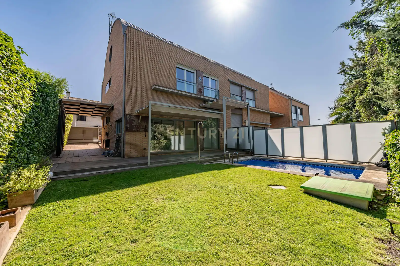 Jardí de Casa o xalet en venda en Pozuelo de Alarcón amb Aire condicionat, Jardí privat i Piscina