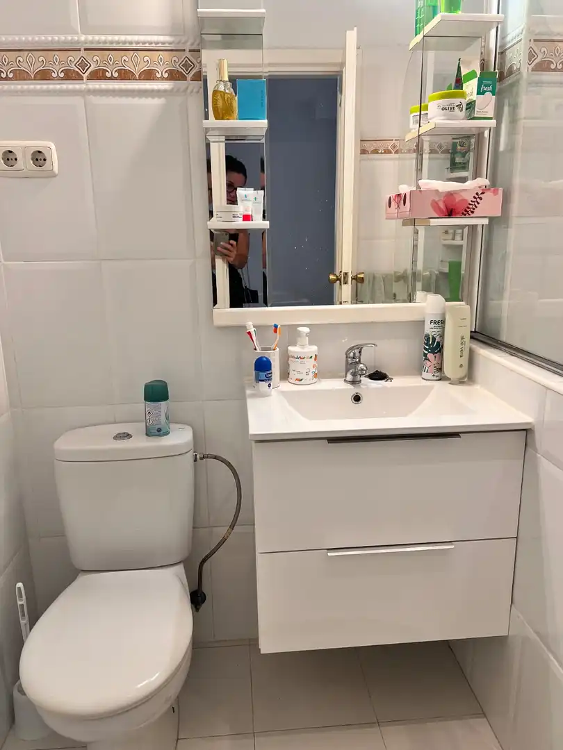 Bany de Apartament de lloguer en Mijas amb Jardí privat, Terrassa i Traster