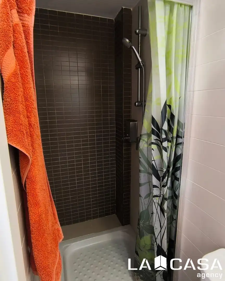 Bathroom of Flat for sale in Sevilla  with Terrace