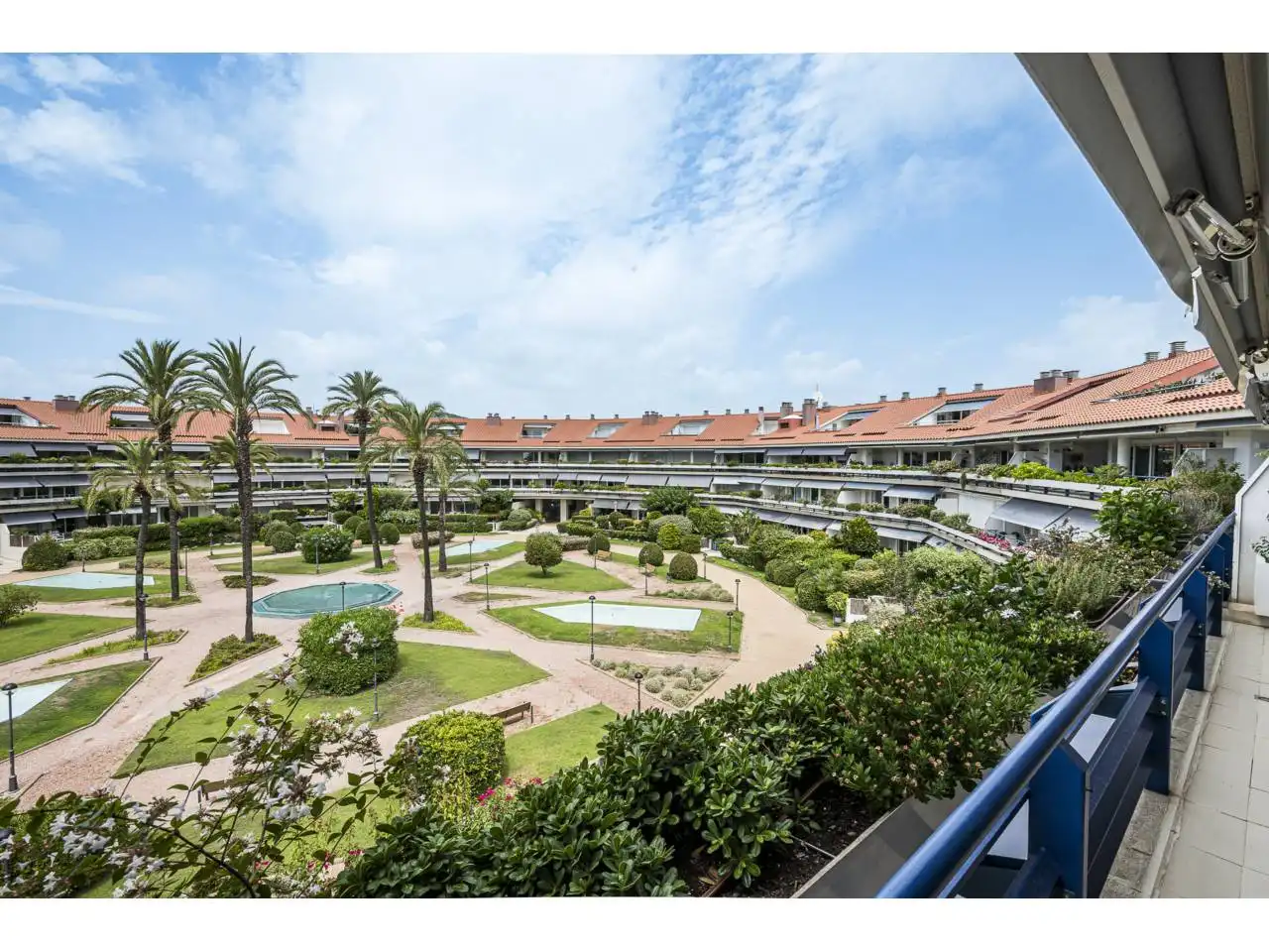 Garten von Dachboden zum Verkauf in Sitges mit Klimaanlage, Heizung und Terrasse