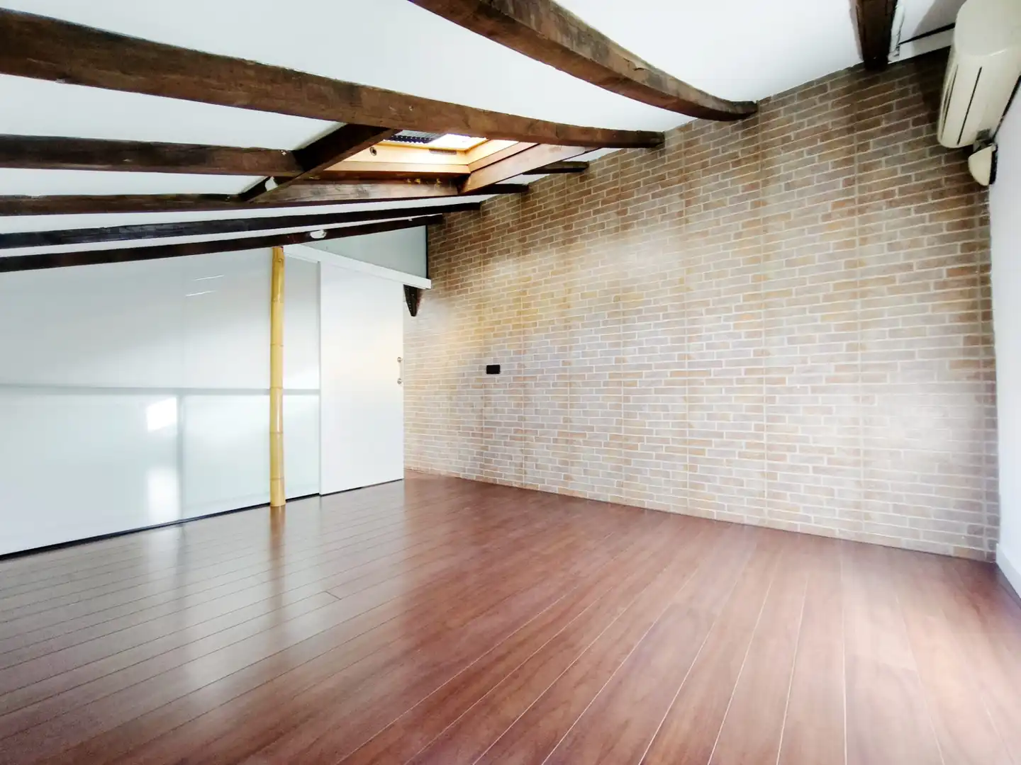 Loft zur Miete in Madrid mit Klimaanlage, Heizung und Parkett