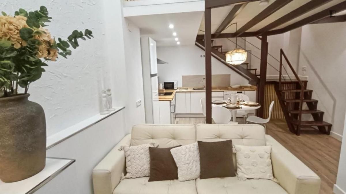 Living room of Apartment to rent in Málaga Capital  with Air Conditioner, Furnished and Oven