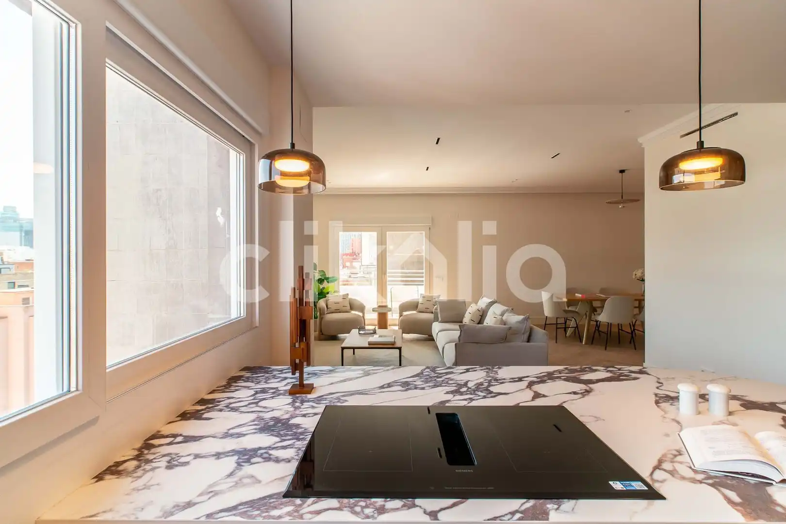 Sala d'estar de Pis en venda en Madrid amb Aire condicionat, Calefacció i Terrassa