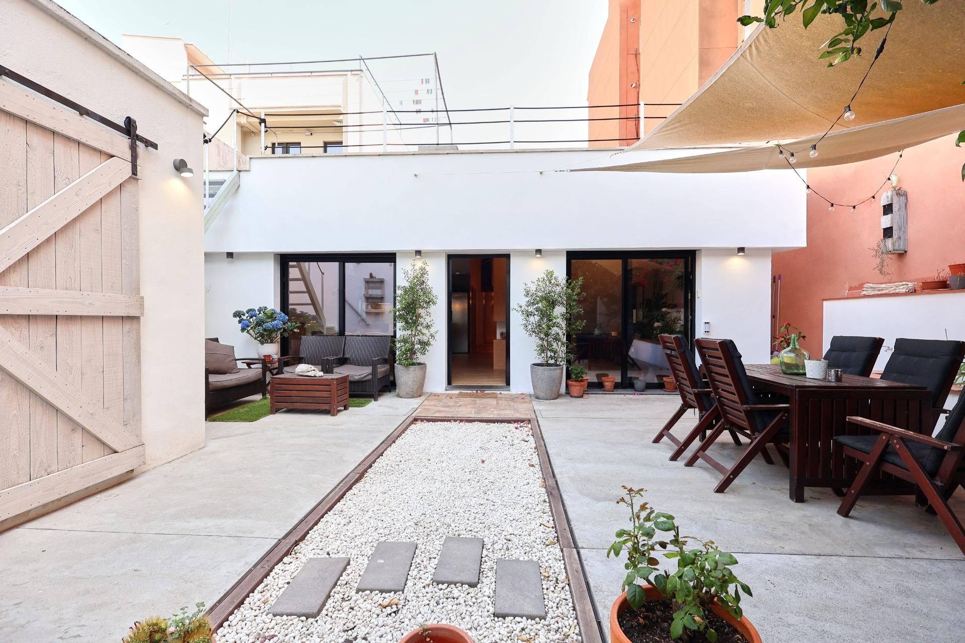 Terrace of House or chalet for sale in Vilanova i la Geltrú  with Heating, Private garden and Terrace