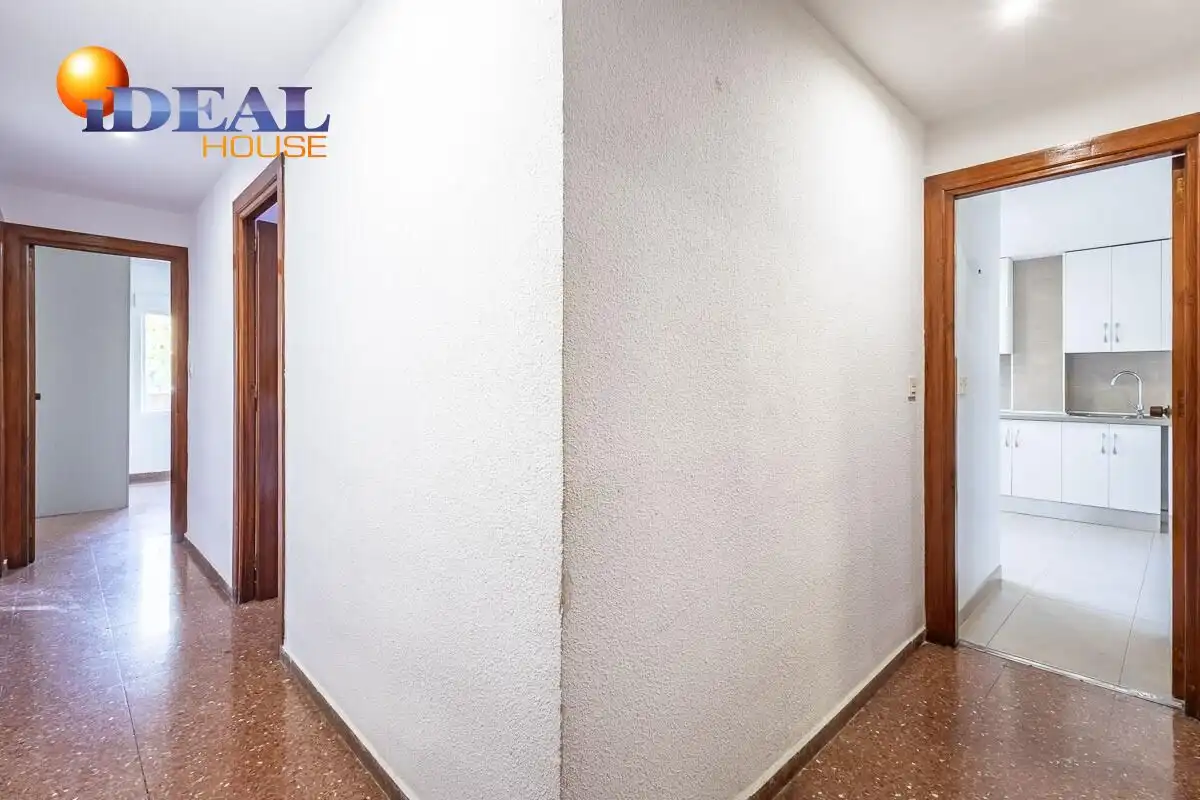Flat with terrace for sale in Calle del Profesor Agustín Escribano 7, imagen 9