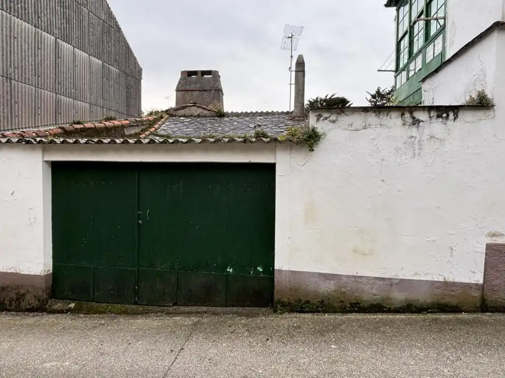 Vista exterior de Casa o xalet en venda en Ortigueira amb Terrassa i Traster