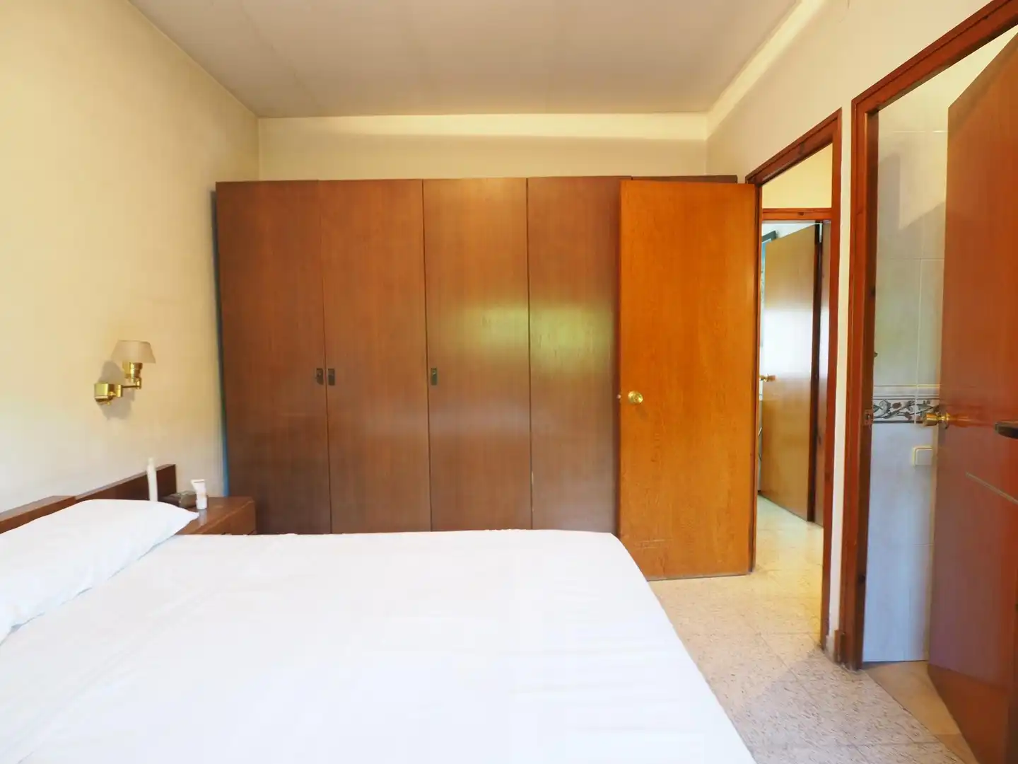 Dormitori de Casa o xalet en venda en Canovelles amb Calefacció, Terrassa i Traster