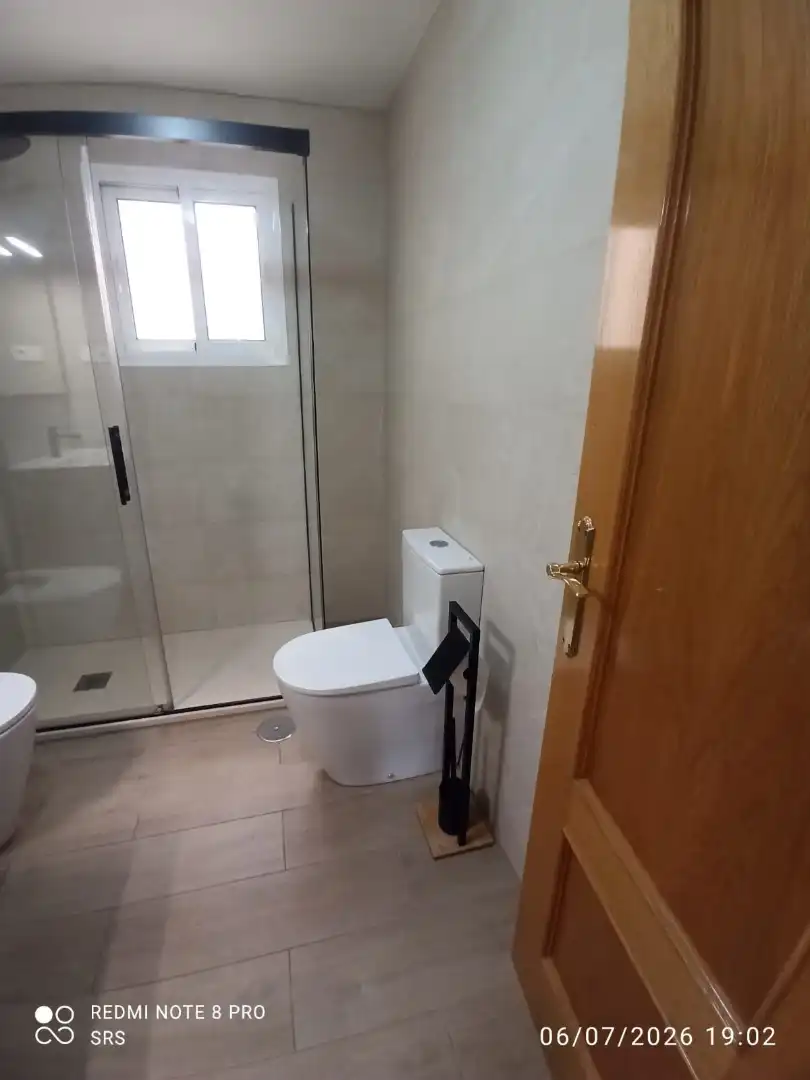 Baño de Piso de alquiler en Málaga con Aire acondicionado, Terraza y Amueblado
