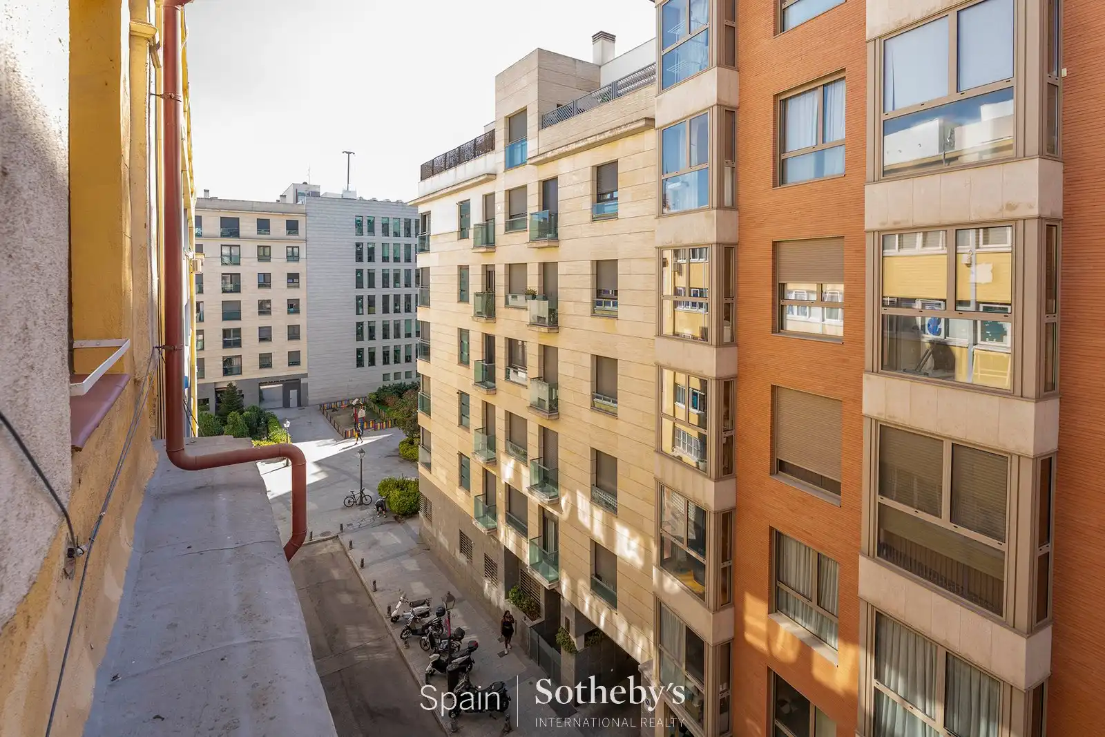 Vista exterior de Apartamento en venta en Madrid con Aire acondicionado y Calefacción
