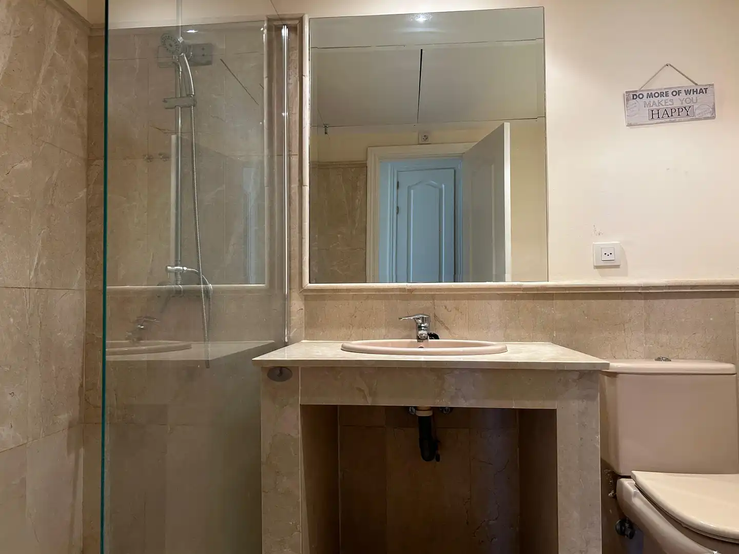 Bany de Apartament de lloguer en Estepona amb Aire condicionat, Moblat i Internet