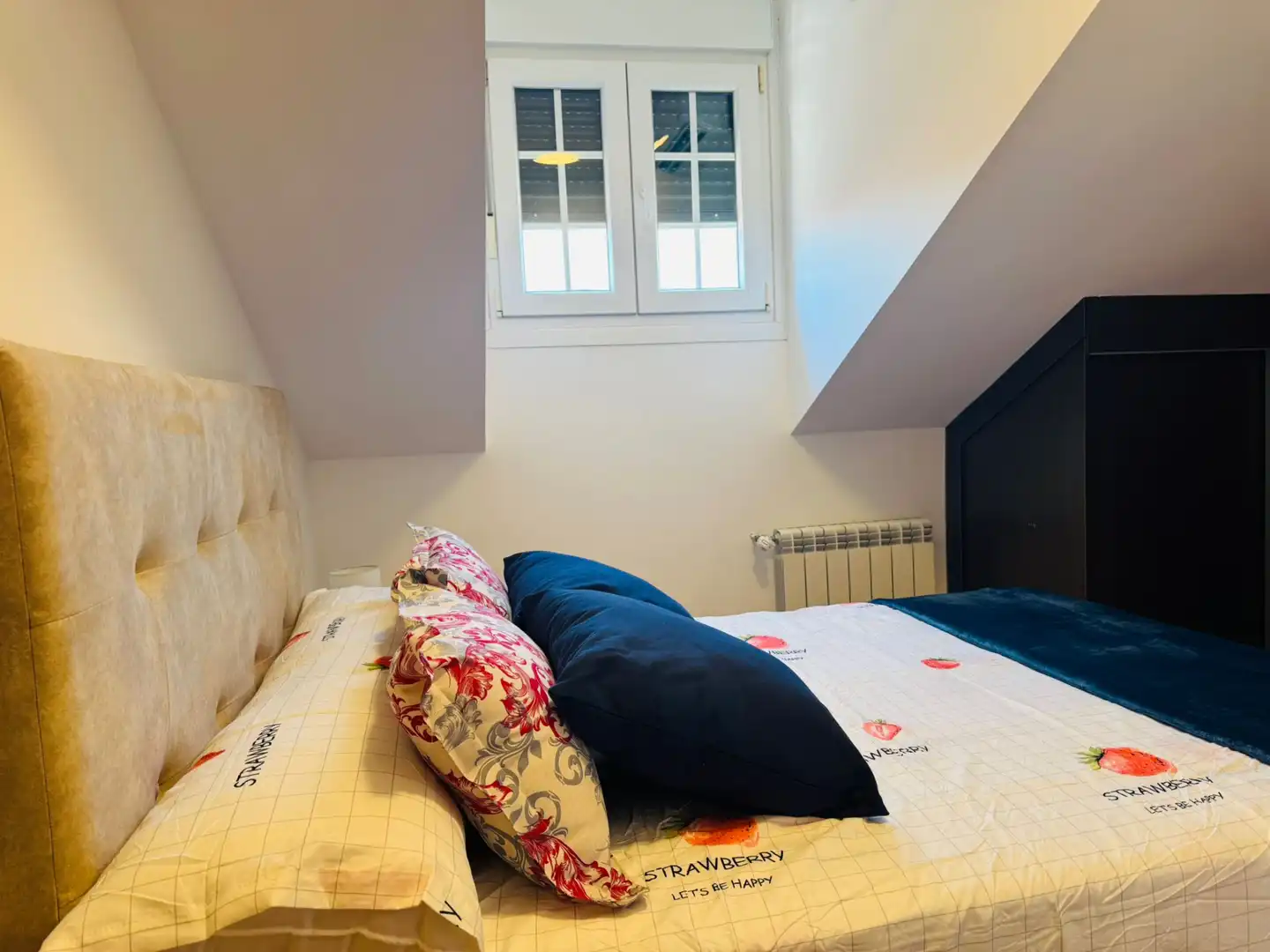 Bedroom of Duplexes for rent in Sevilla la Nueva  with Air Conditioner, Heating and Storage room