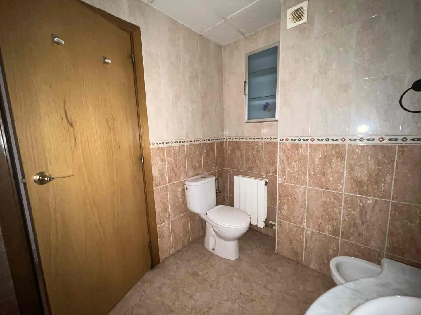 Baño de Piso en venta en Valls con Calefacción, Trastero y Horno