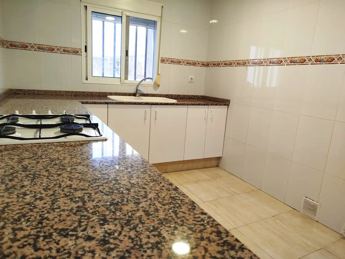 Kitchen of Flat for sale in Rafelbuñol / Rafelbunyol  with Terrace and Storage room
