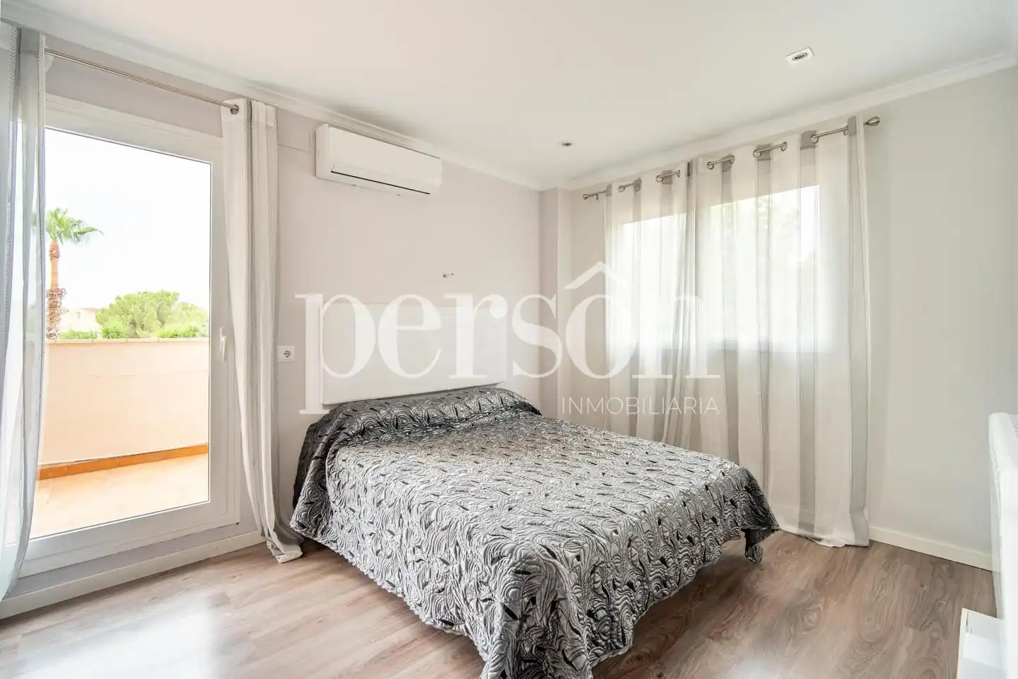 Bedroom of Houses for sale in Bétera  with Air Conditioner, Heating and Private garden