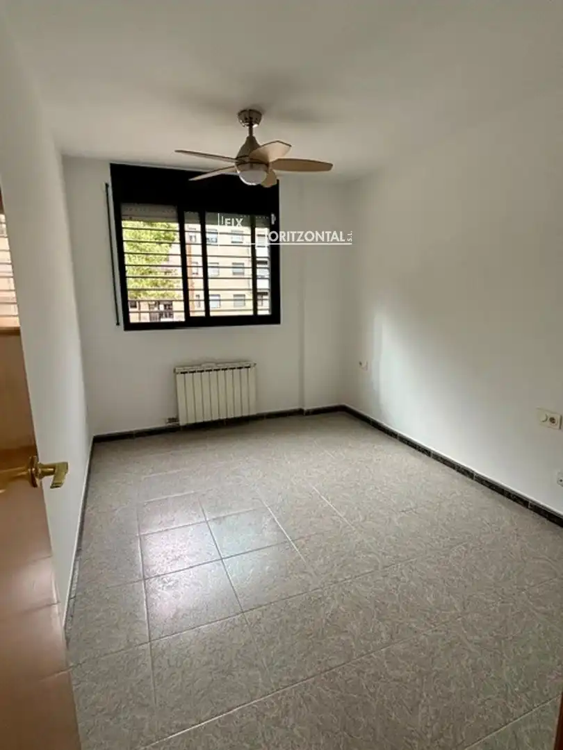 Bedroom of Flat for rent in Sabadell  with Heating