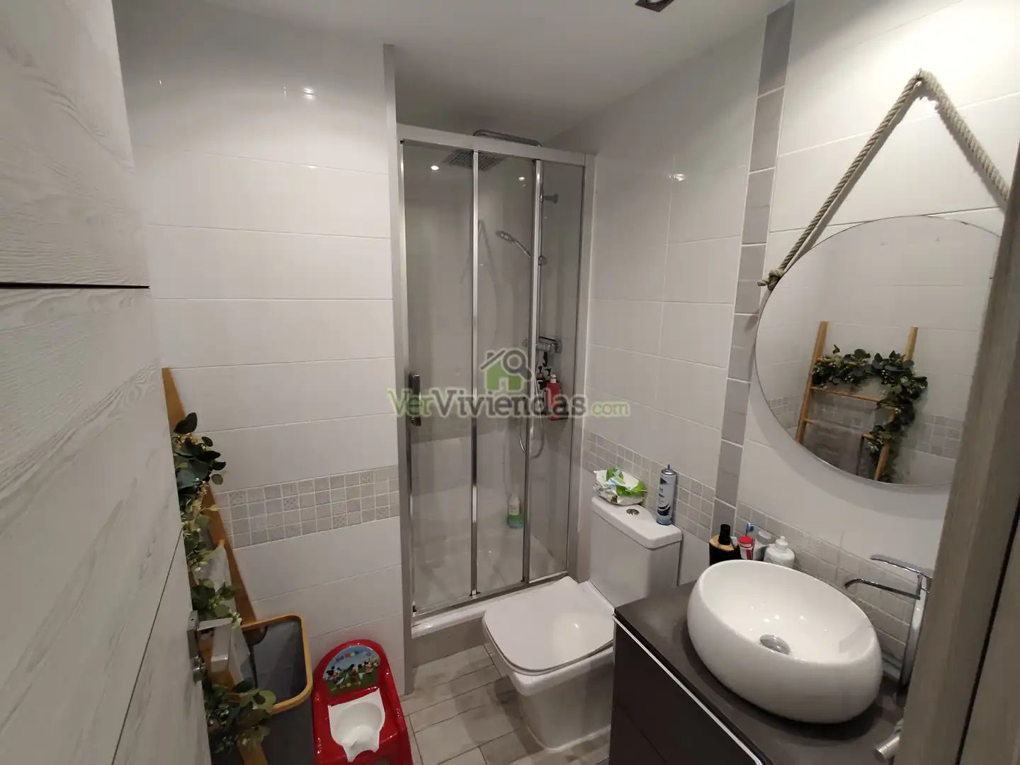 Bathroom of Duplexes for sale in Terrassa  with Air Conditioner, Heating and Parquet flooring