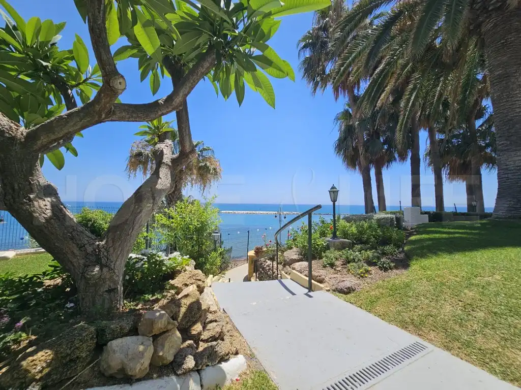 Jardín de Estudio de alquiler en Puerto Marina
