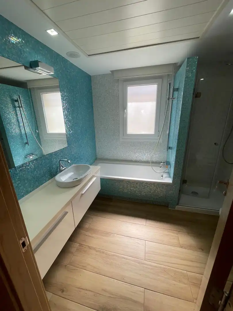 Badezimmer von Haus oder Chalet zur Miete in Elche / Elx mit Klimaanlage, Heizung und Privatgarten