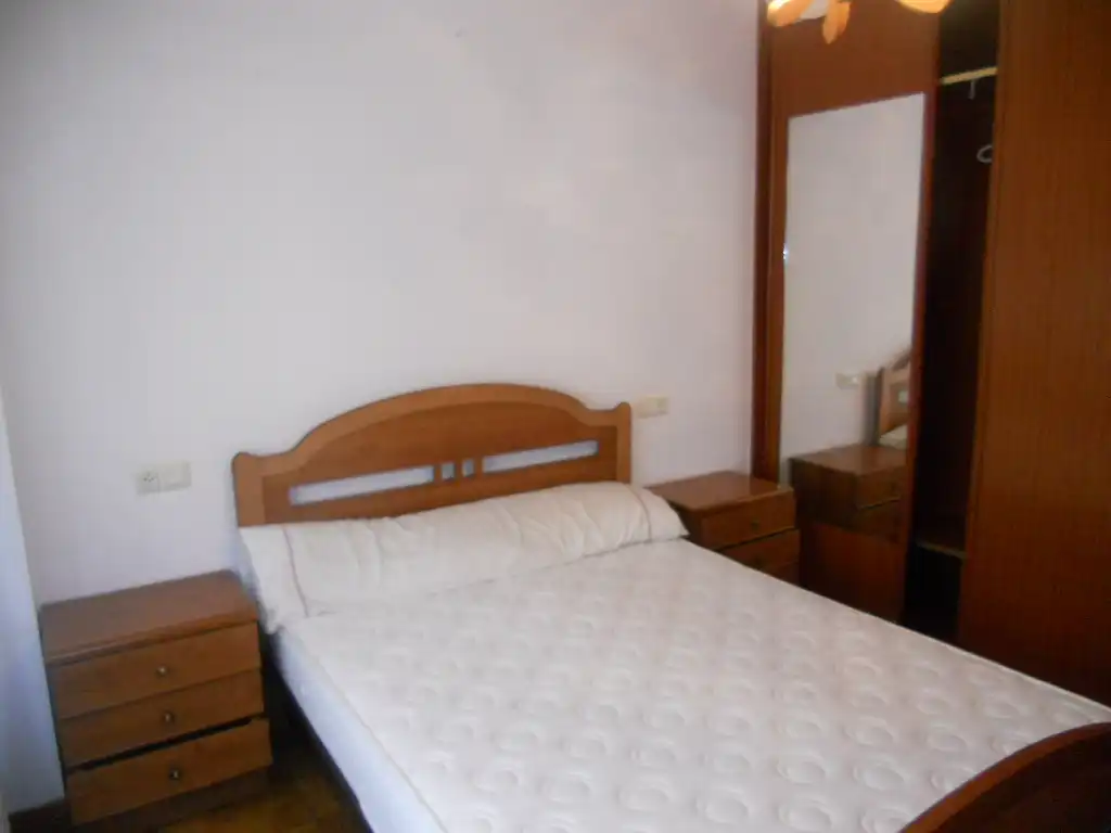 Habitación de Piso de alquiler en Ames con Calefacción, Trastero y Amueblado
