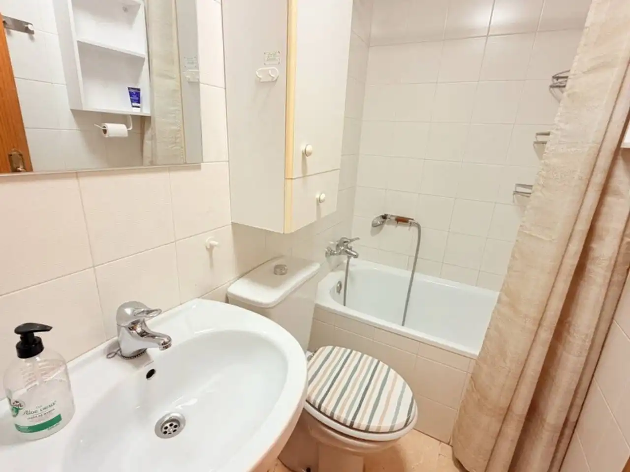 Mini appartamento con piscina in affitto a Calle Tesorillo 11, imagen 18
