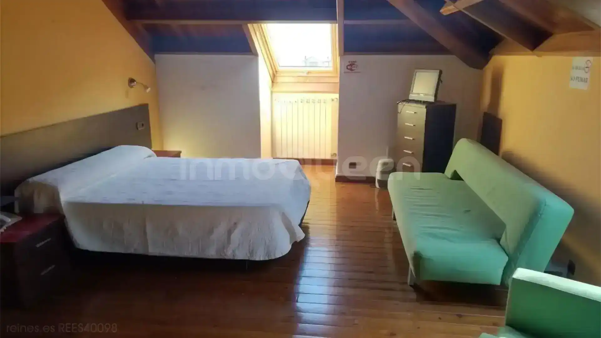 Habitación de Edificio en venta en Foz