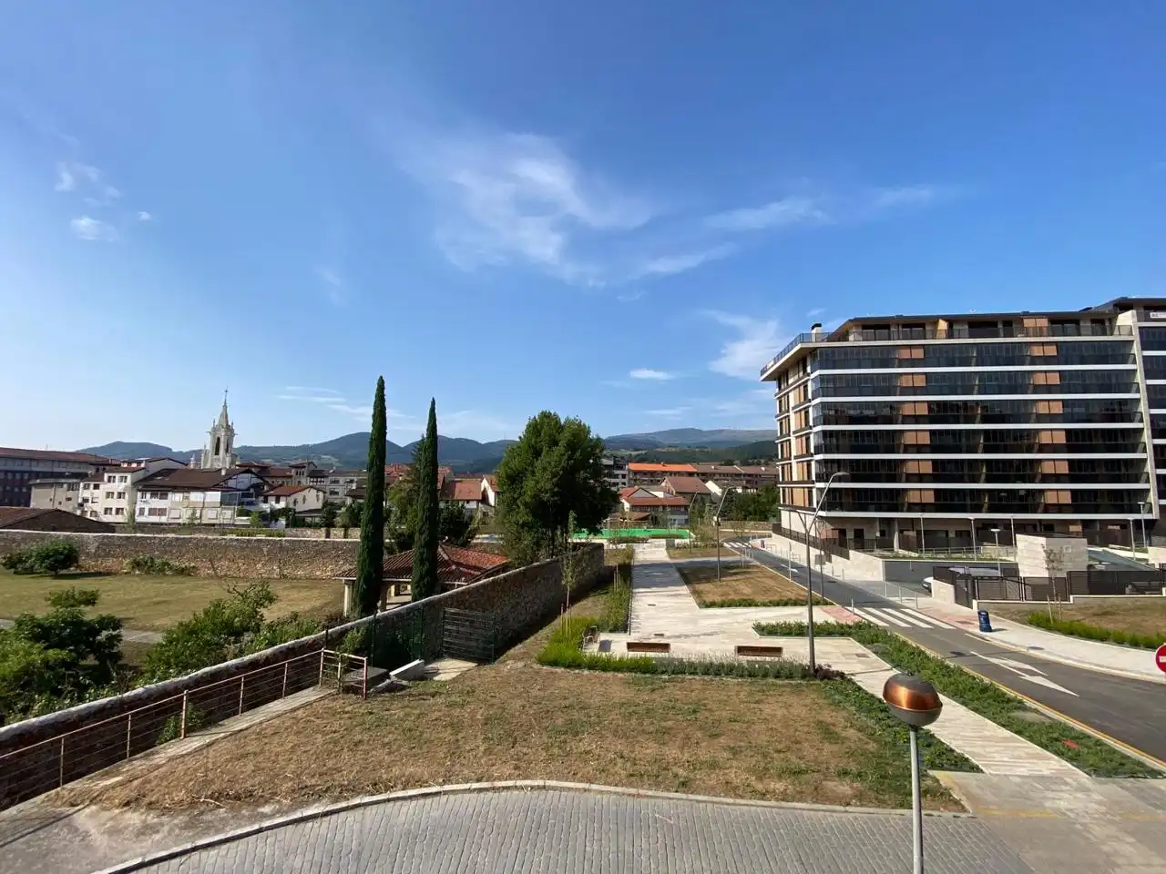 Vista exterior de Piso en venta en Durango con Calefacción y Trastero