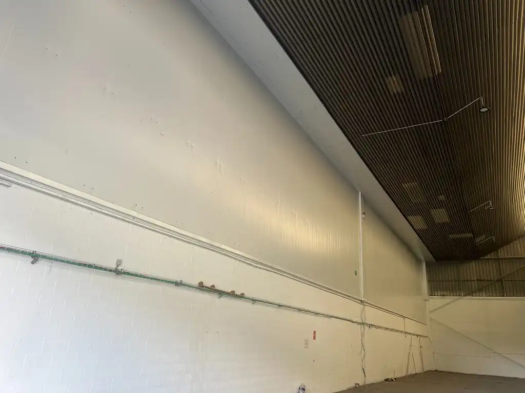 Exterior view of Industrial buildings for rent in Bergondo  with Heating