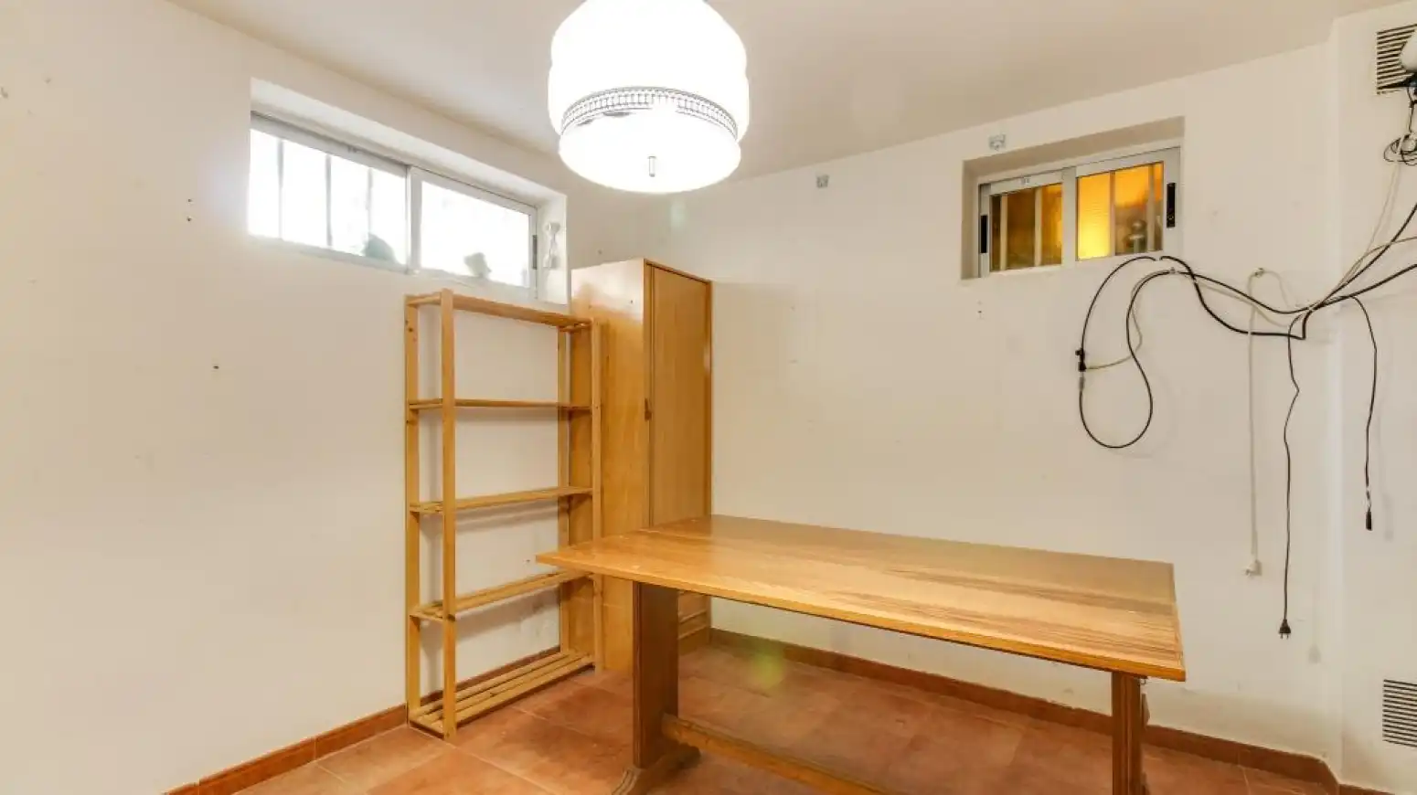 Einfamilien-Reihenhaus zum Verkauf in Salamanca mit Heizung, Privatgarten und Parkett
