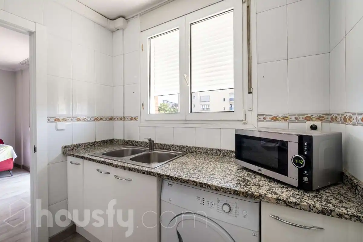 Cocina de Piso en venta en Santa Perpètua de Mogoda con Balcón