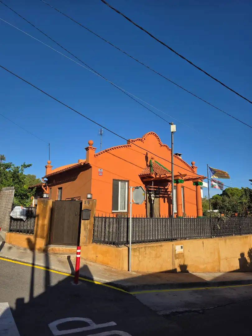 Casa amb jardí en venda a Carrer Moreneta de Montserrat, imagen 2