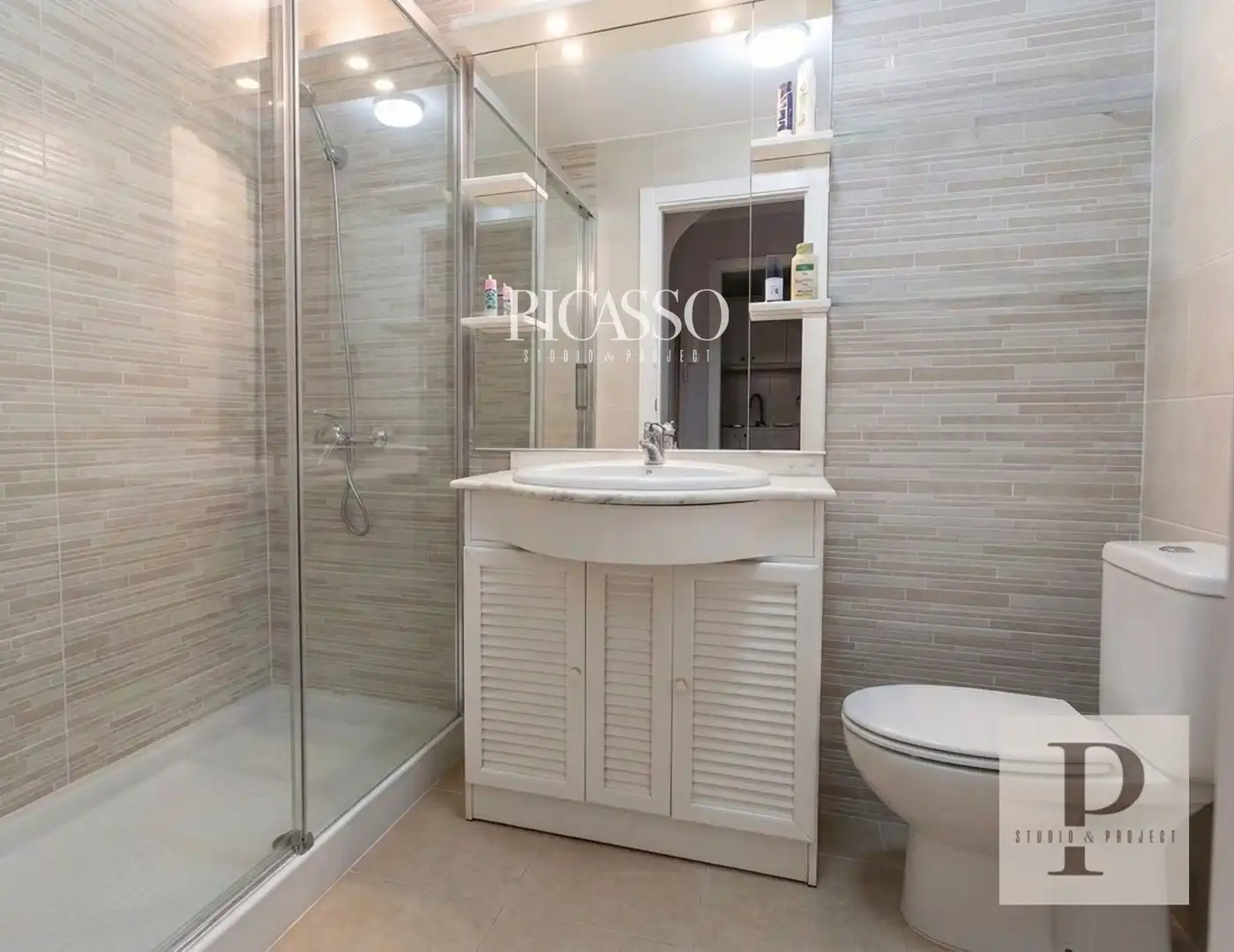 Bathroom of Flat for sale in Parque de la Paloma