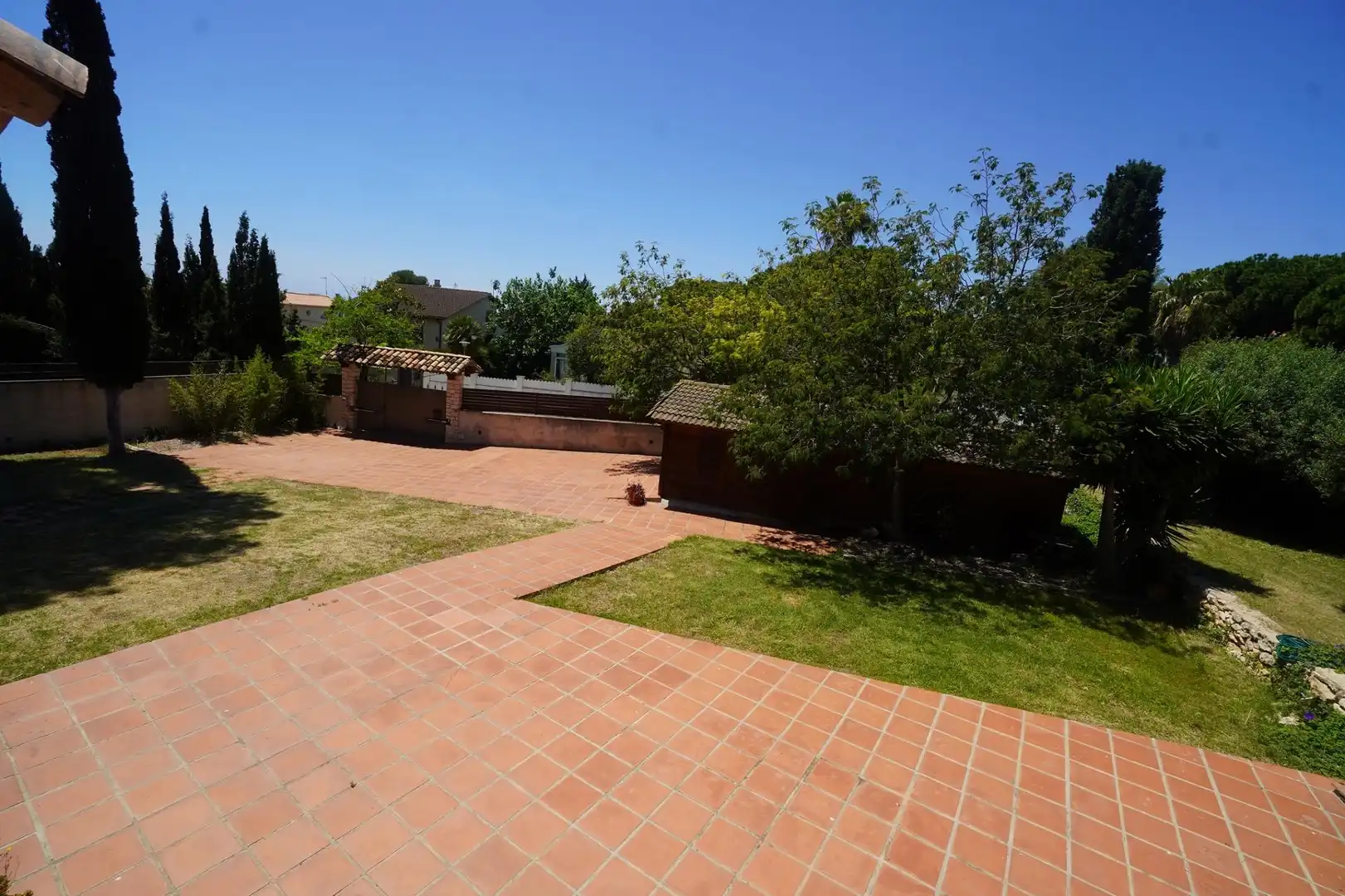 Jardí de Finca rústica en venda en El Vendrell amb Aire condicionat, Jardí privat i Piscina