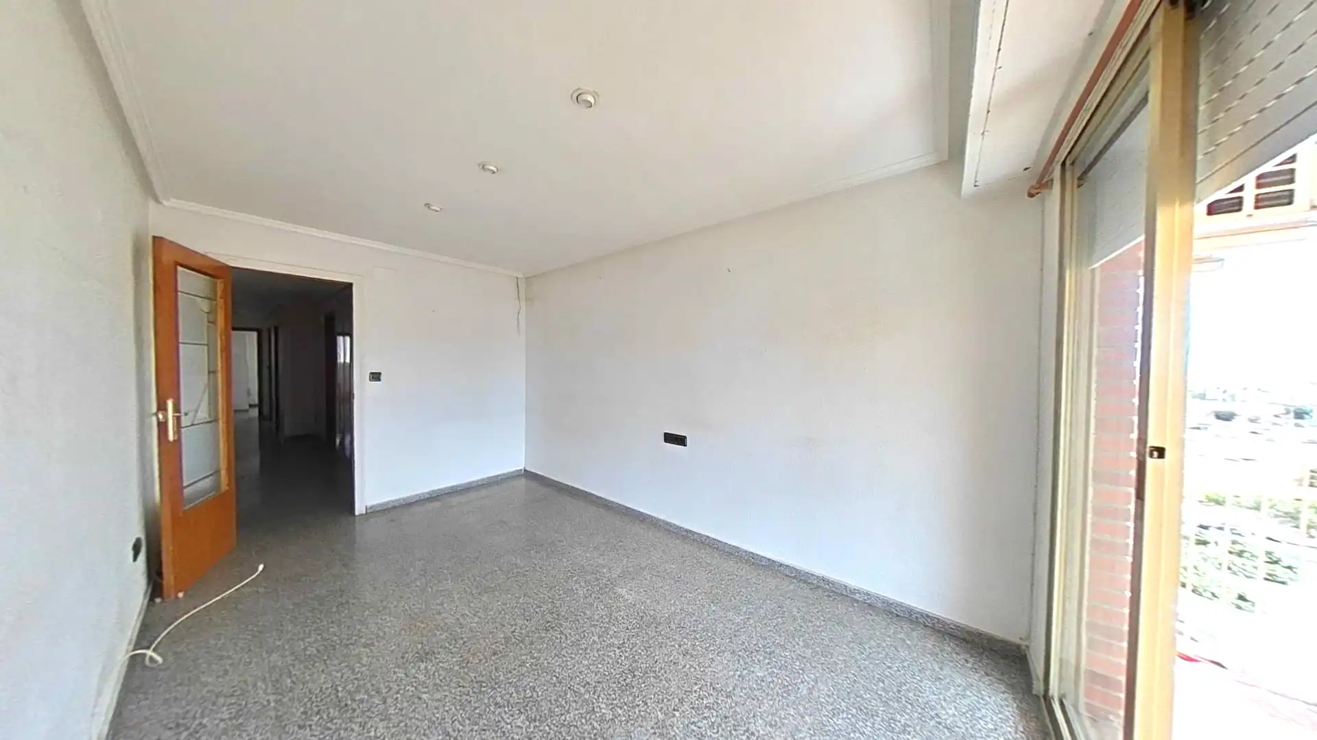 Wohnungen zum Verkauf in Elche / Elx mit Klimaanlage und Balkon