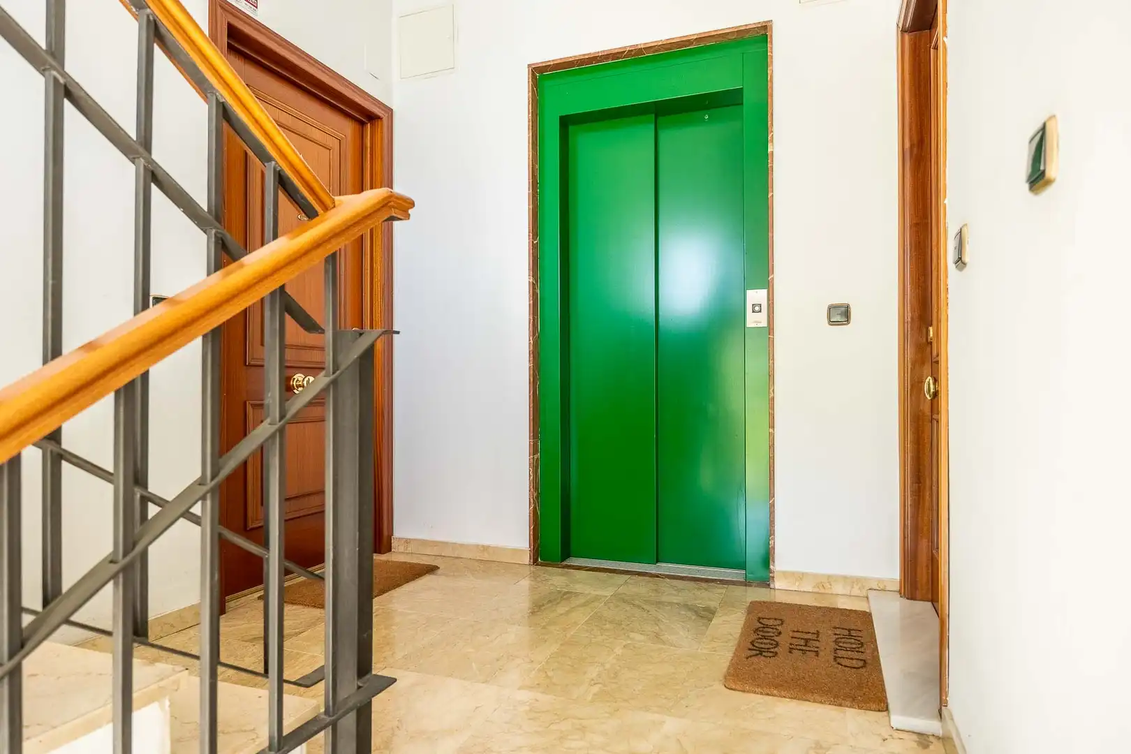 Flat for sale in Sevilla  with Air Conditioner, Heating and Storage room