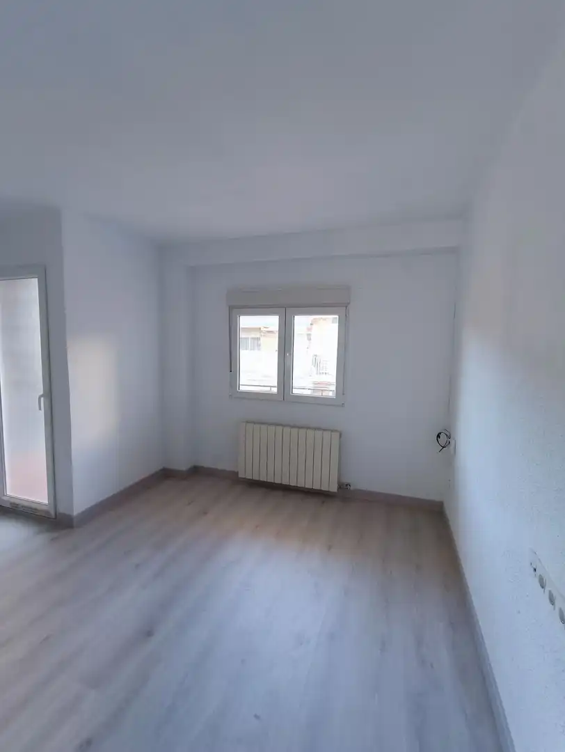 Bedroom of Flat for sale in Zaragoza  with Heating