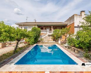 Piscina de Casa o xalet en venda en Collado Villalba amb Calefacció, Jardí privat i Terrassa
