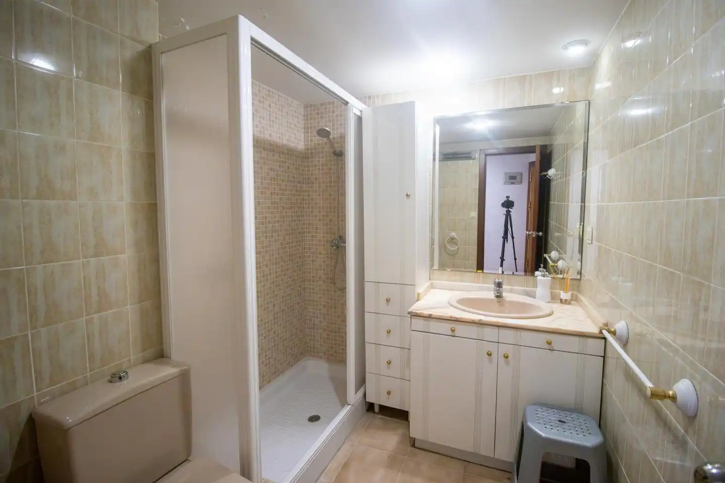 Bathroom of Flat for share in Valencia  with Air Conditioner and Furnished