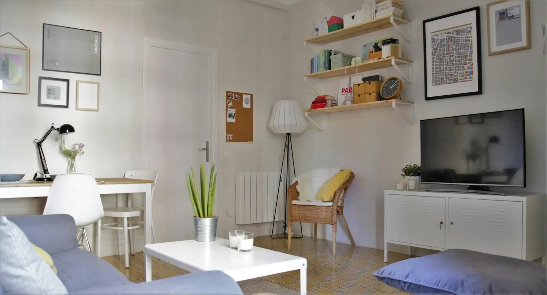 Sala d'estar de Pis de lloguer en Barcelona amb Calefacció, Moblat i Rentadora