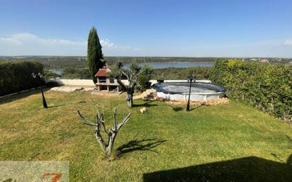 Jardí de Casa o xalet en venda en Perilla de Castro amb Aire condicionat, Jardí privat i Terrassa